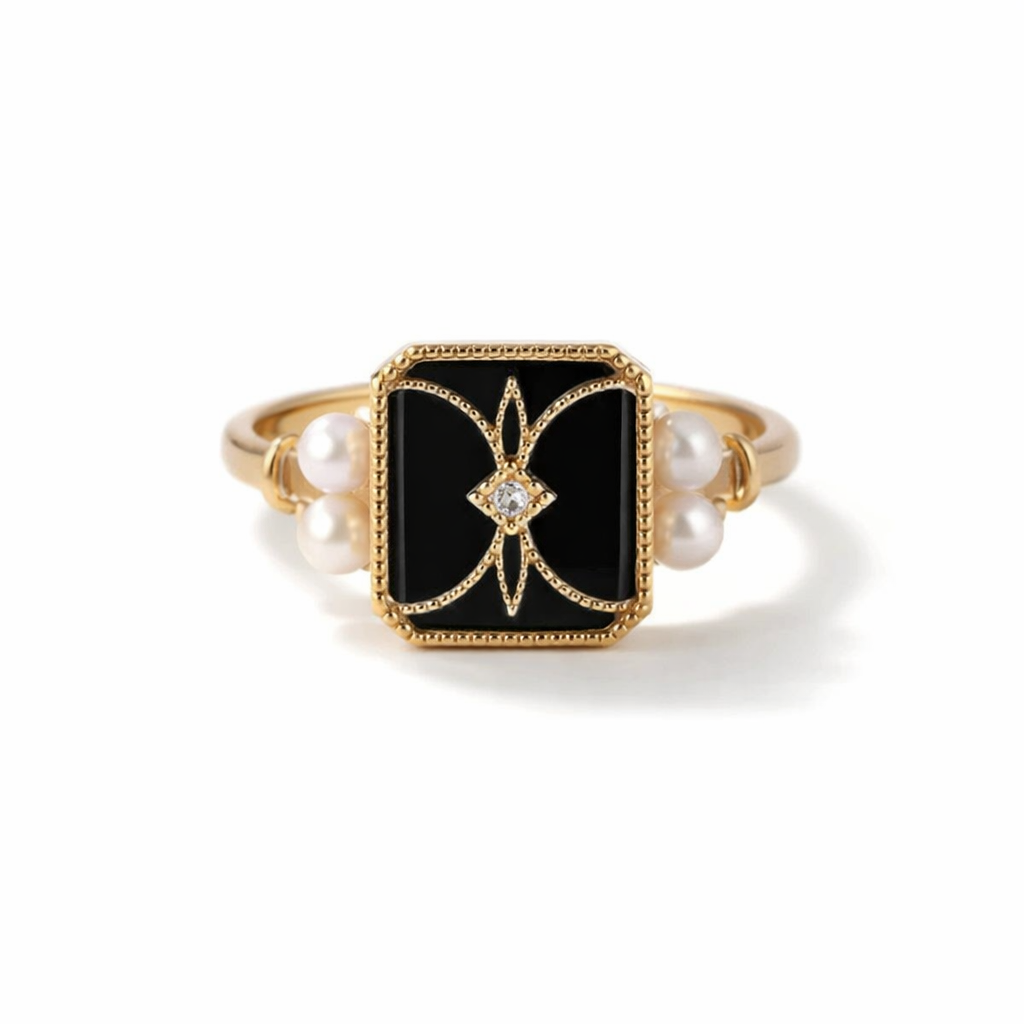Antique Black Pearl Gilded Yellow Gold Ring