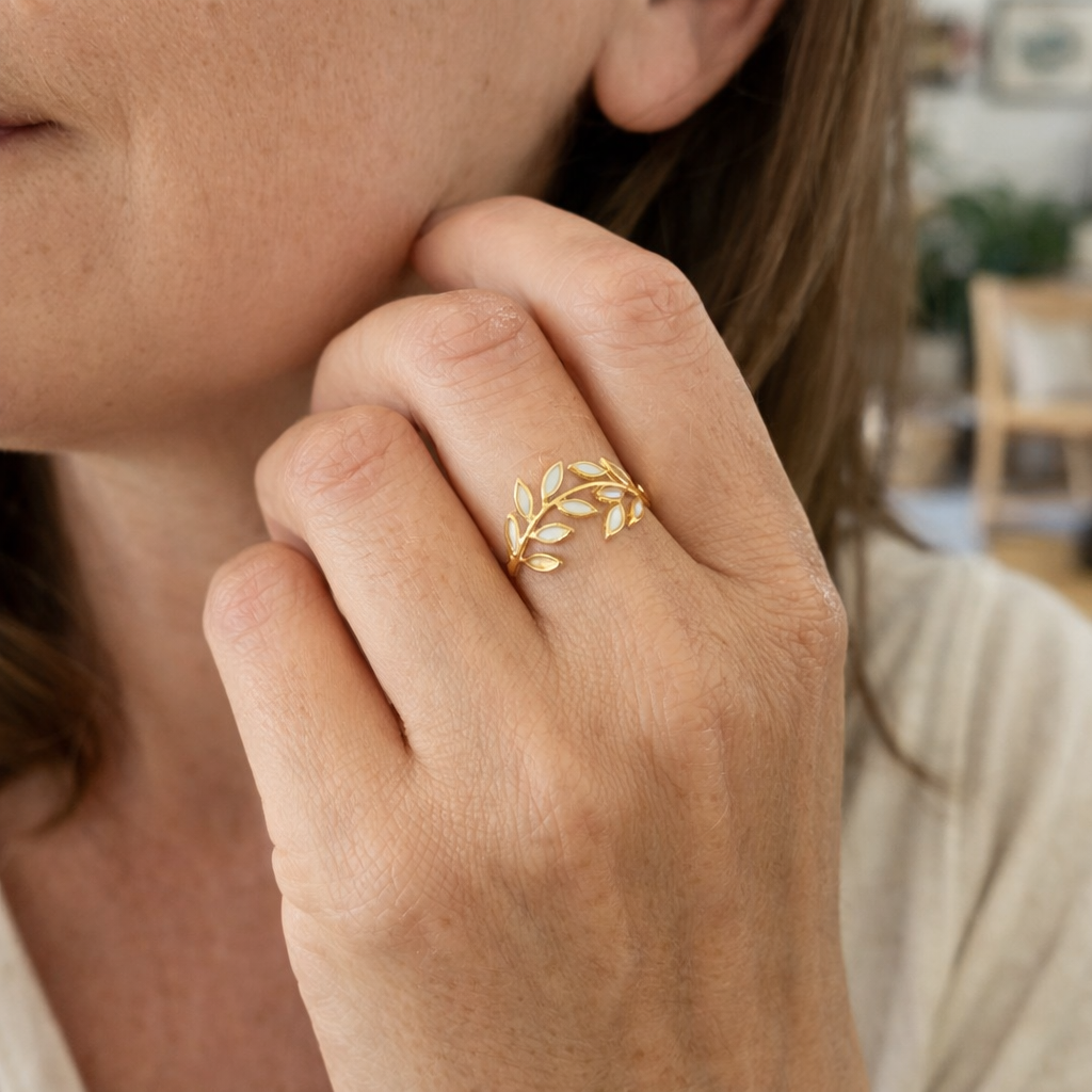 Neraya Delicate Open Leaf Yellow Gold Ring