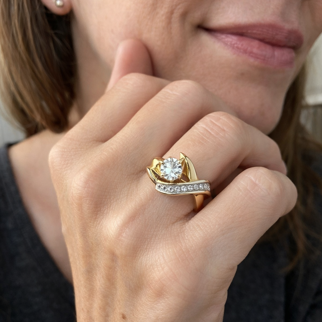 Antique Irregular Gold and Silver Zircon Mixed Metal Ring