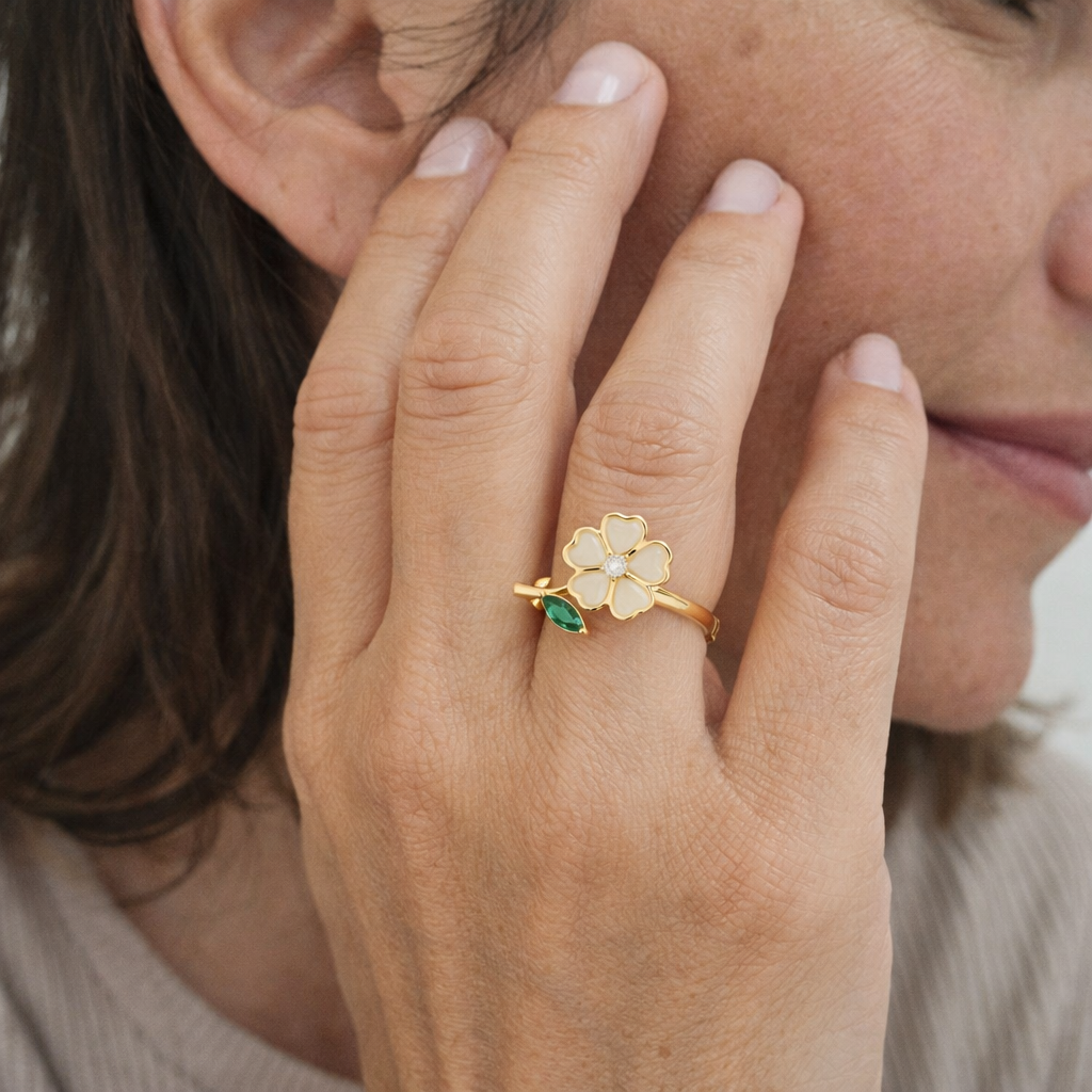 Emerald Flower and Leaf Spinner Yellow Gold Ring
