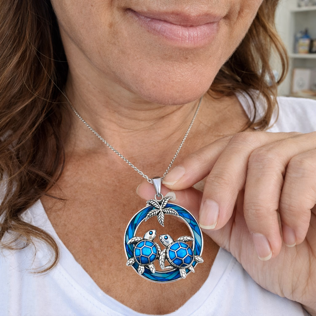 Tidebound Turtle White Gold Necklace