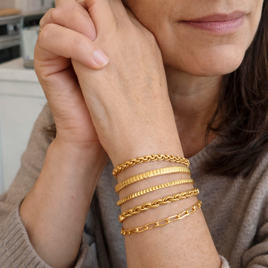 Isabella Vernetta Yellow Gold Bracelet Set