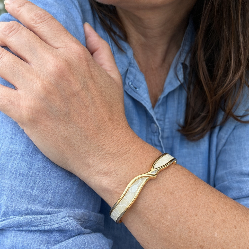 Golden Glow Opal Yellow Gold Bracelet