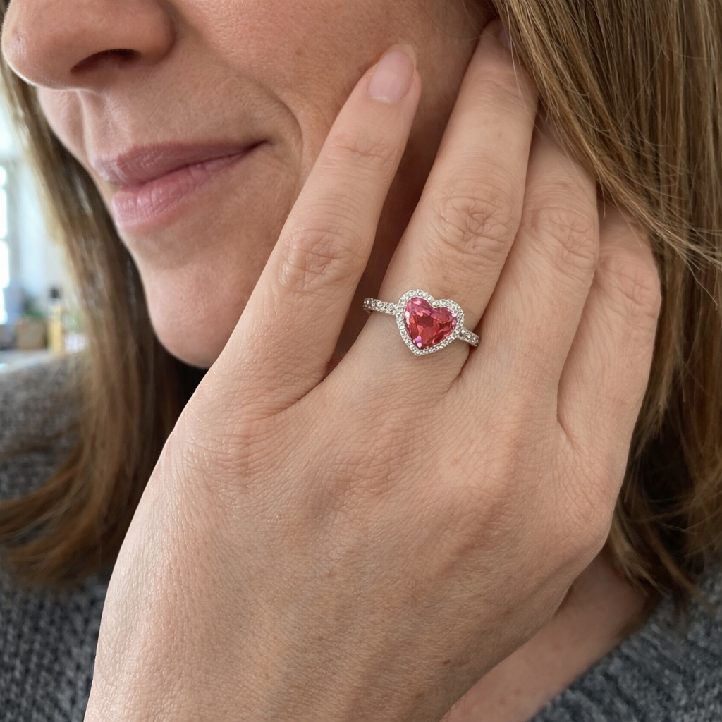 Delara Carmessia Ruby White Gold Ring