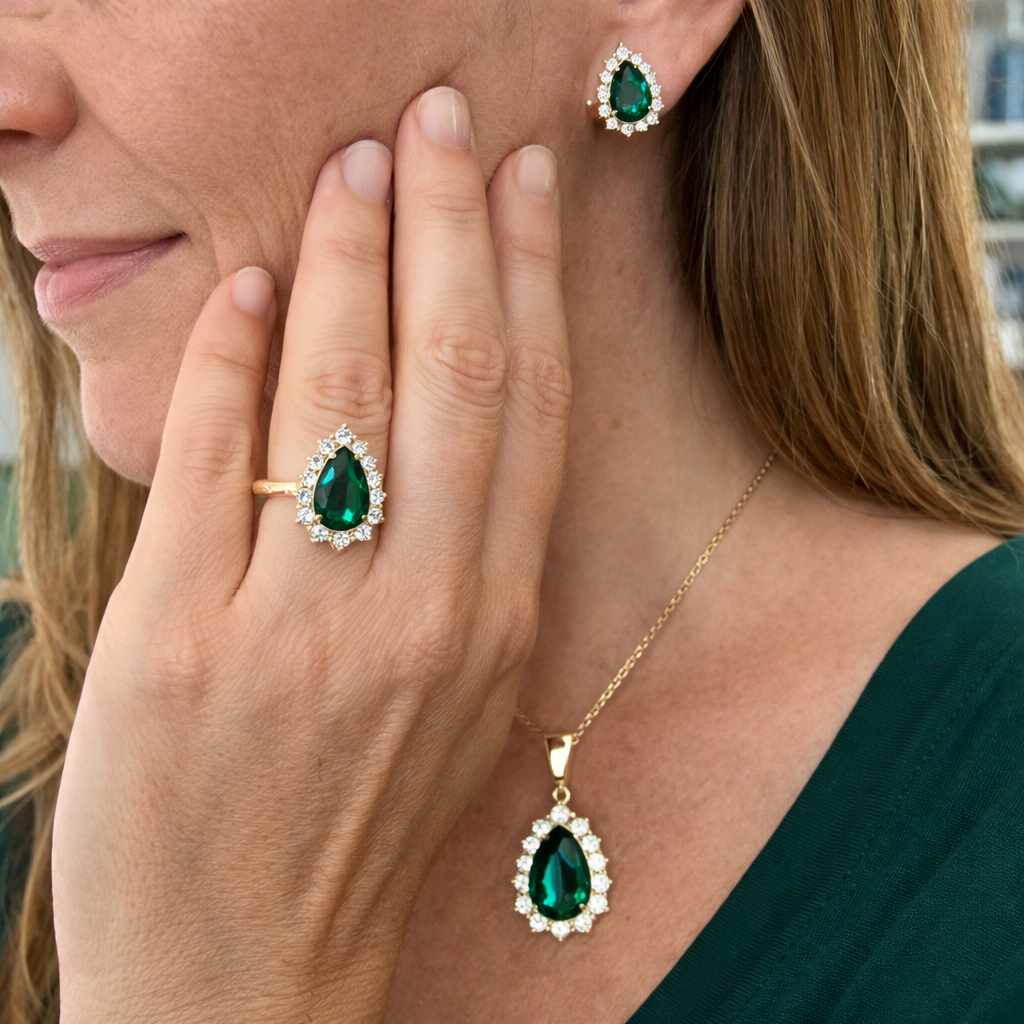 Elisandre Vermont Emerald Set