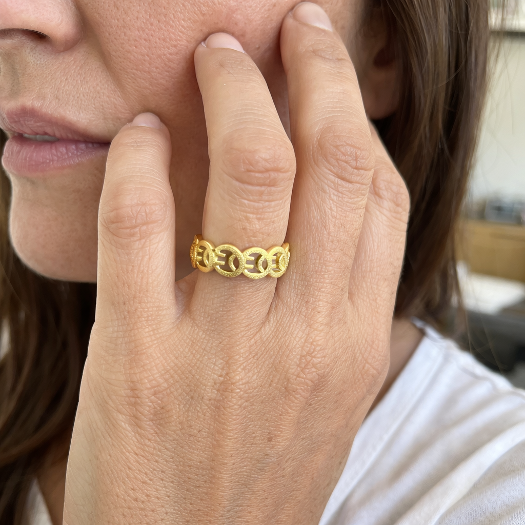 Ella Classic Motif Yellow Gold Ring
