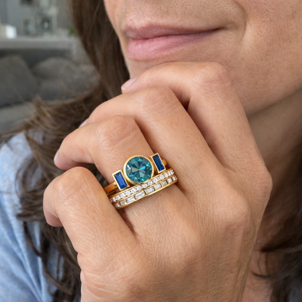 Antique Elegant Blue Yellow Gold Ring Set