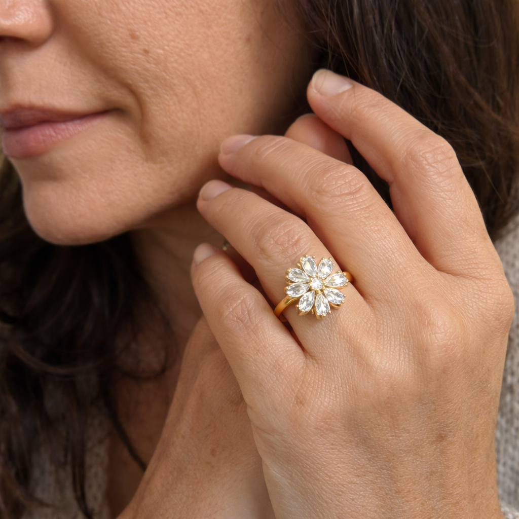 Flora Accent Spinner Yellow Gold Ring