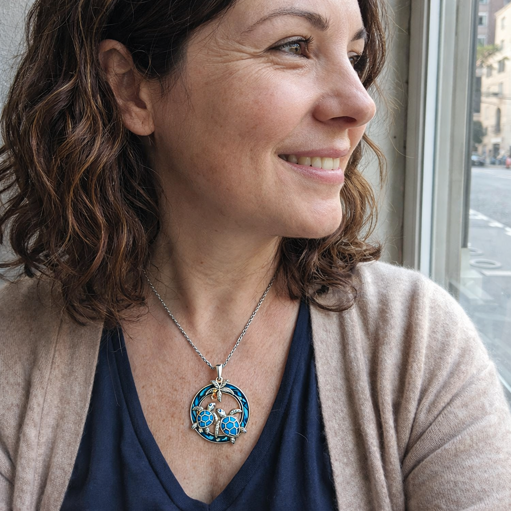 Tidebound Turtle White Gold Necklace