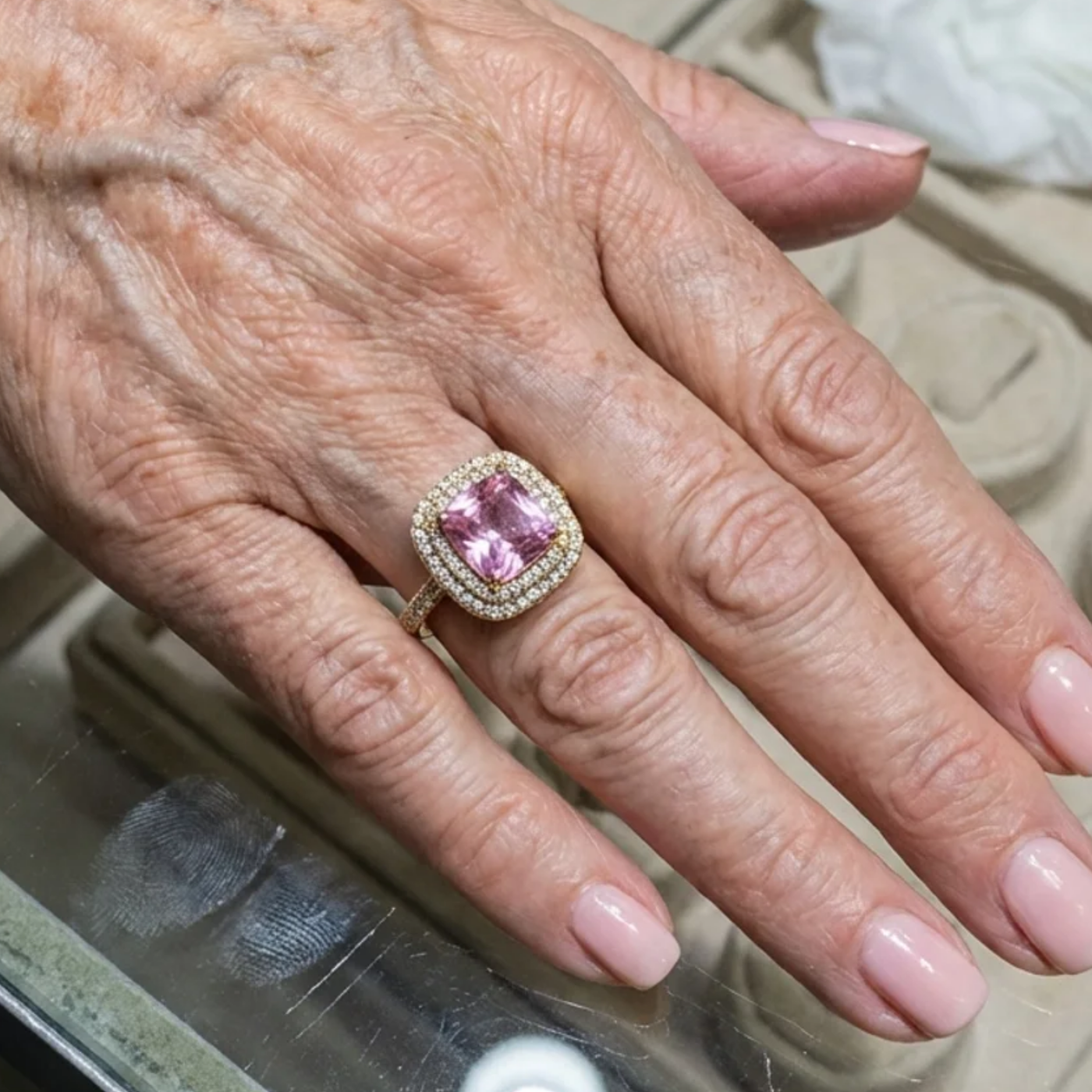 Anello Zaffiro Rosa Taglio Cushion Oro Rosa
