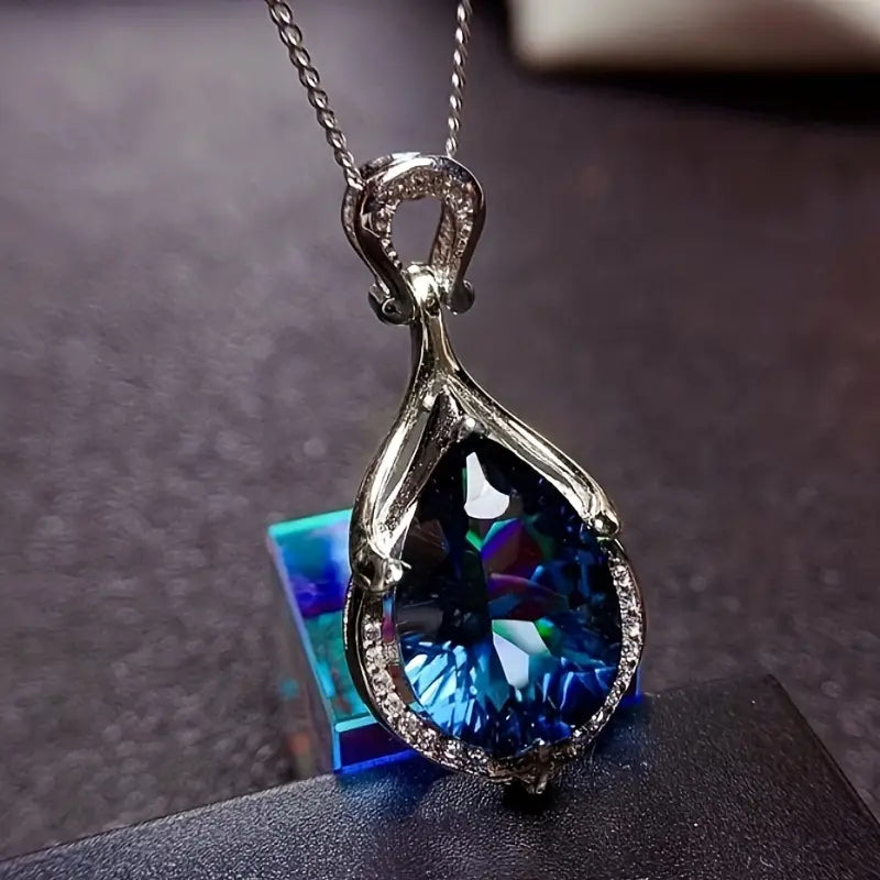 Alindra Feymorra Gemstone Necklace