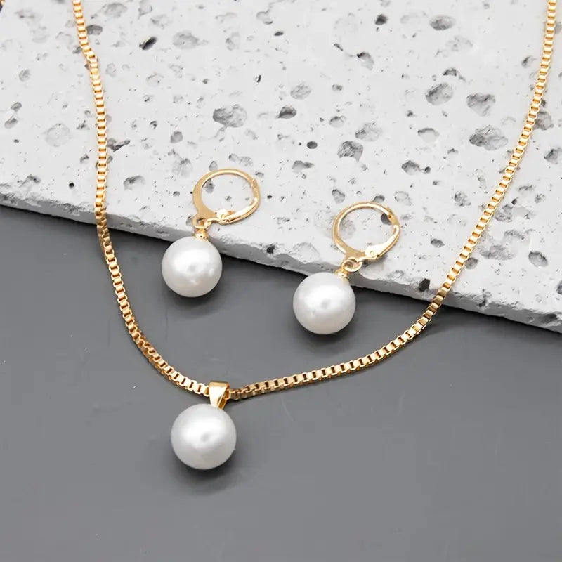 Golden Grace Pearl Yellow Gold Jewellery Set