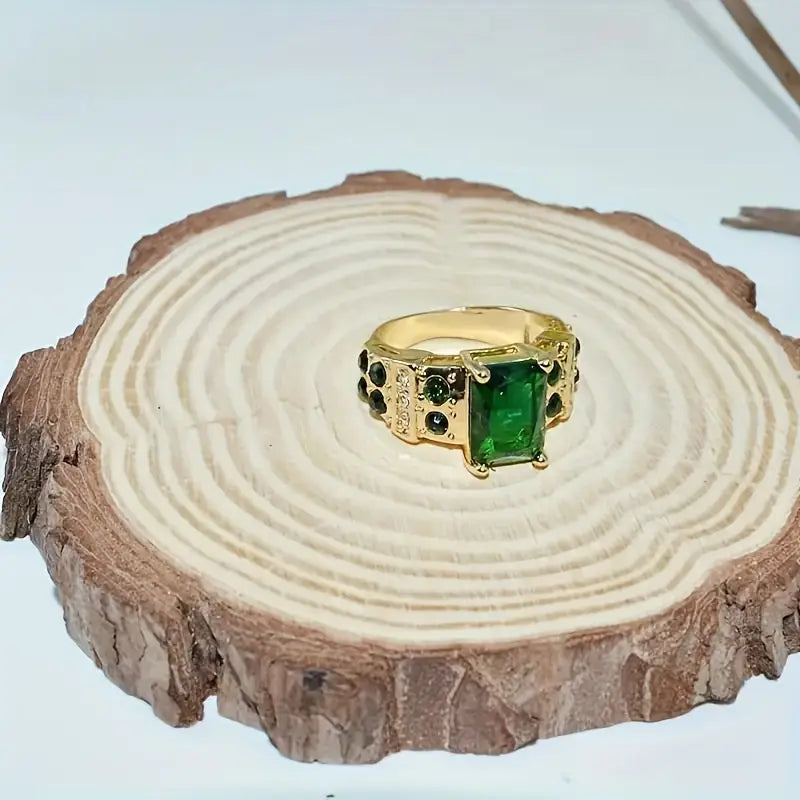 Averine Virdara Gemstone Yellow Gold Ring