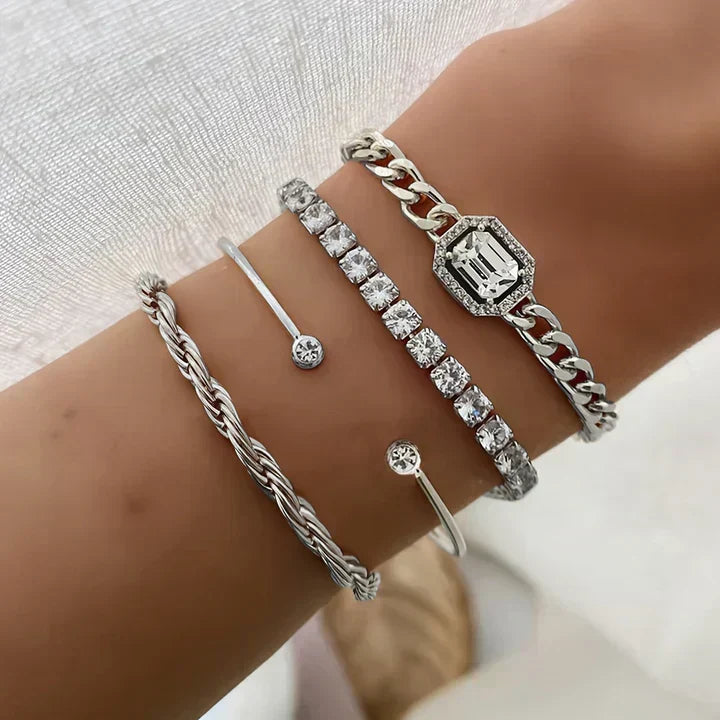Domitia Calvina White Gold Bracelet Set